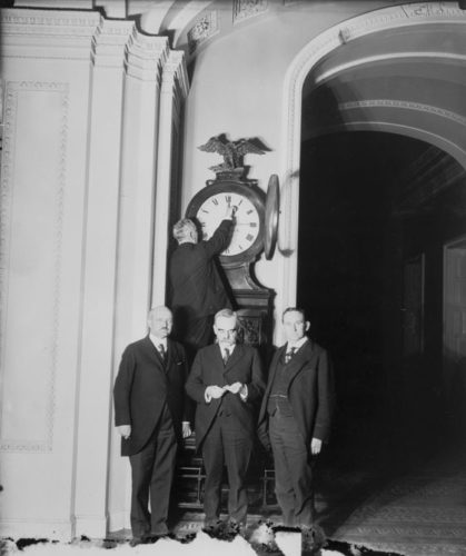 Clock in Ohio turned forward for the first Daylight Saving Time in 1918