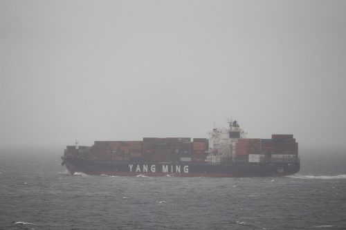 Yang Ming container ship, 2017