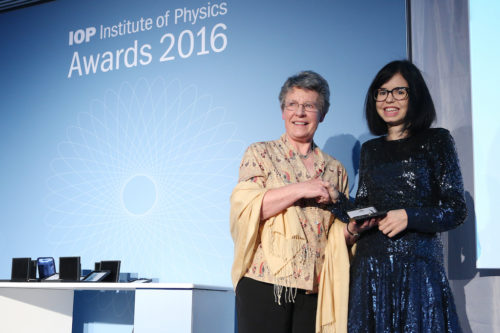 Dr. Wade getting the Jocelyn Bell-Burnell Award for Women in Physics 2016.