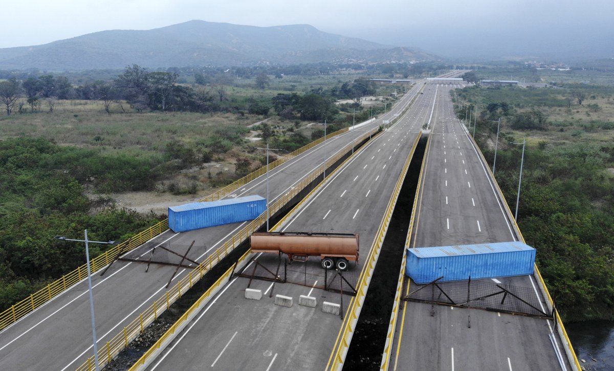 Las Tienditas International Bridge, which has never been opened, blocked by the Government of Maduro to prevent unauthorized entry into Venezuela, viewing the Venezuelan side of the bridge.