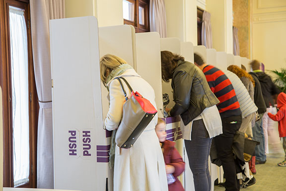 Australian federal election, 2016: voting booths