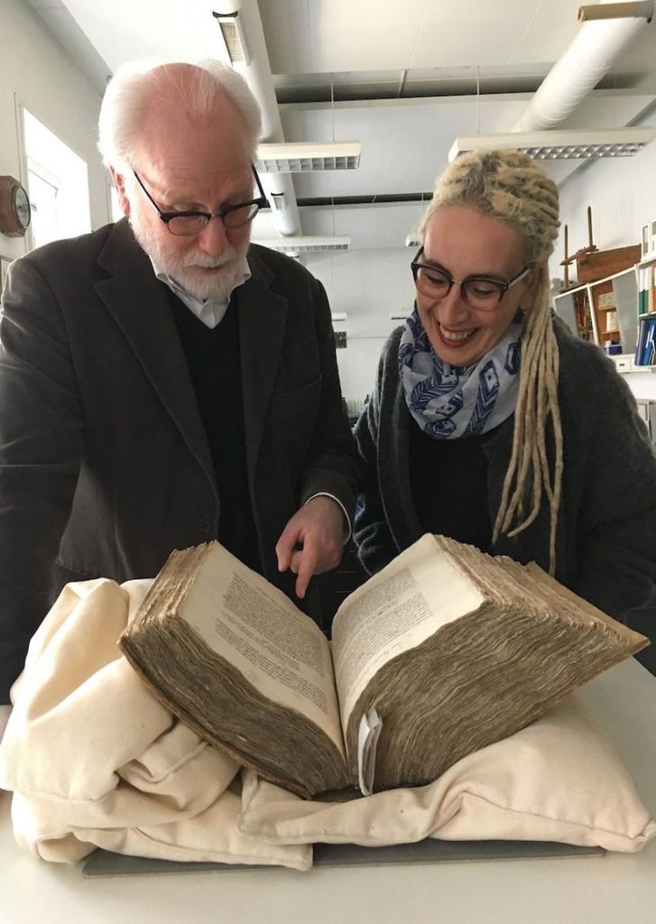 Matthew Driscoll and Kıvılcım Yavuz examining AM 377 fol.