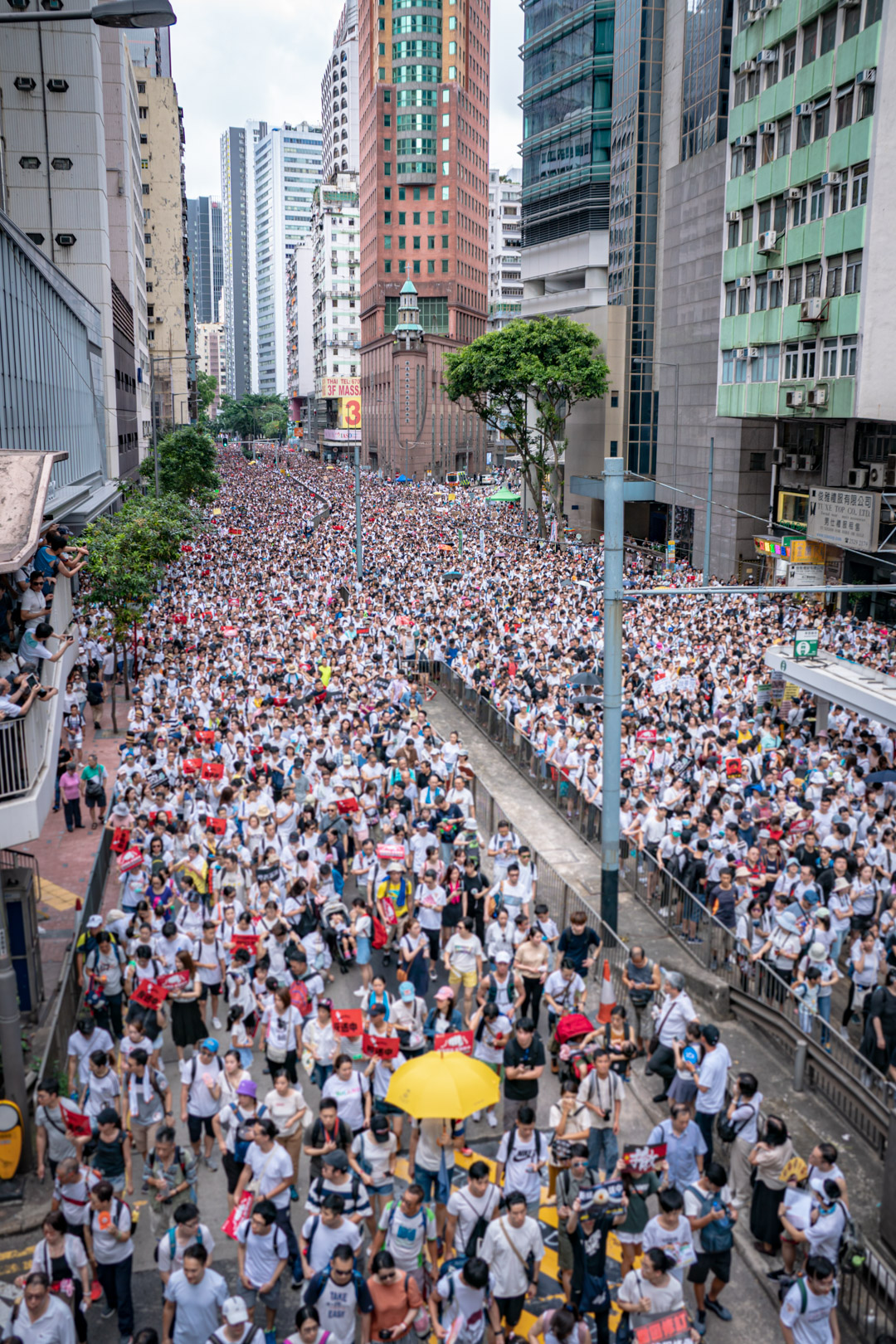 June 9 Hong Kong demonstration, at Arsenal Street, capturing Hennessy Road, Admiralty.