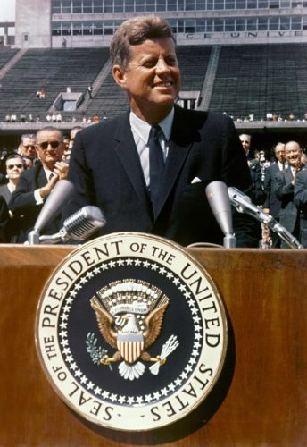 President John F. Kennedy speaks at Rice University 69-HC-1245 12 September 1962