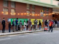 People line up to vote in Hong Kong's local elections, 2019-11-24. (位于湾仔轩尼诗道的官立小学投票站一早已经排起长龙，民众等待投票。)