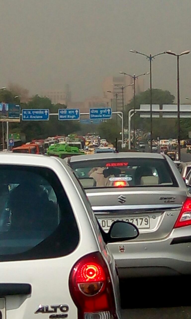 Heavy Traffic Jam in Delhi by Srvkumar09