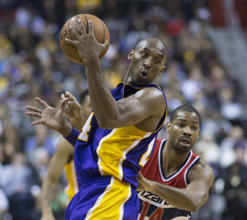 Kobe Bryant of Los Angeles Lakers against Gary Neal of Washington Wizards