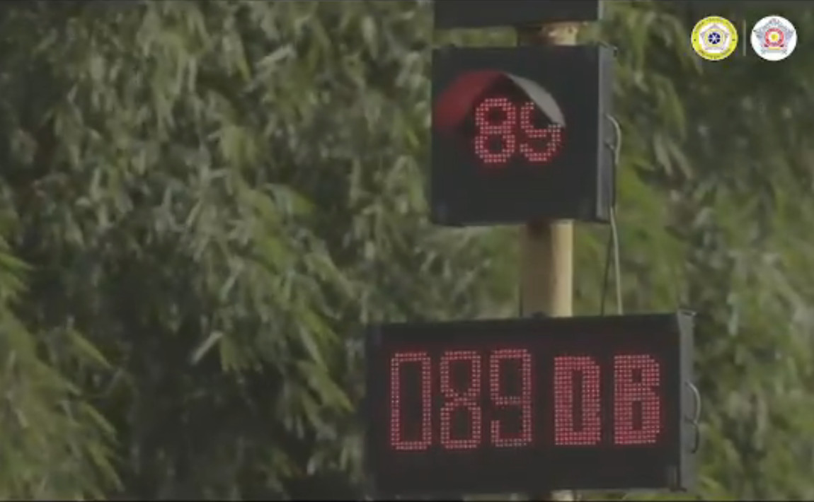 Mumbai police create a 'Punishing Signal' that makes people wait longer if it's too noisy.