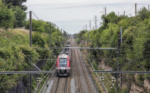 A TER on the Bordeaux–Sète railway in the commune of Vias (Hérault, France)