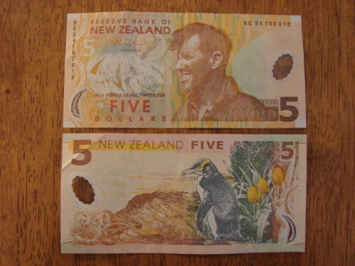 New Zealand Five Dollar Note