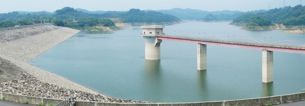 Low level of water in Baoshan Number 2 Reservoir, 2011.