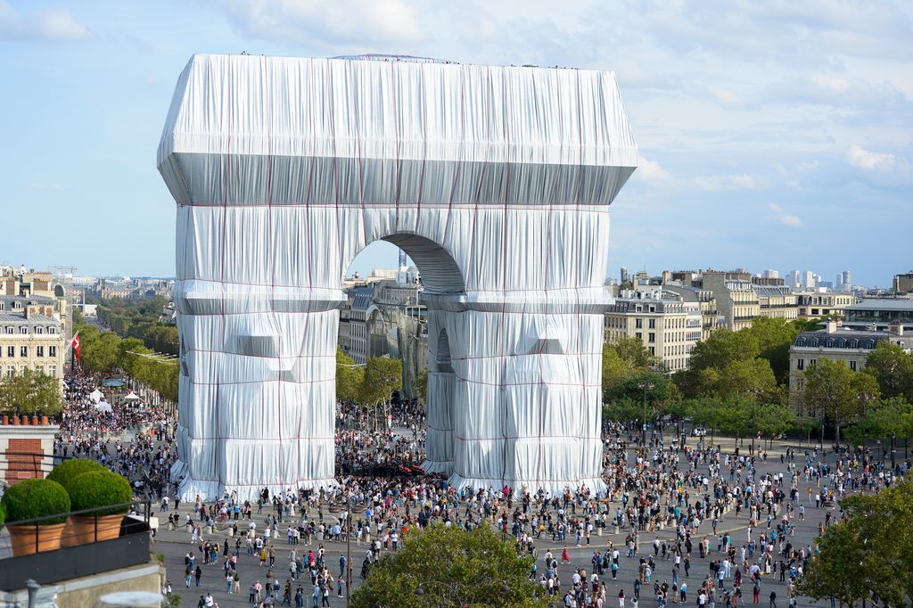 Aerial shot of L'Arc de Triomphe, Wrapped, Paris, 1961-2021