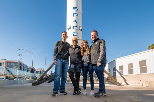 Inspiration4 crew with Falcon 9 B1019 in Hawthorne