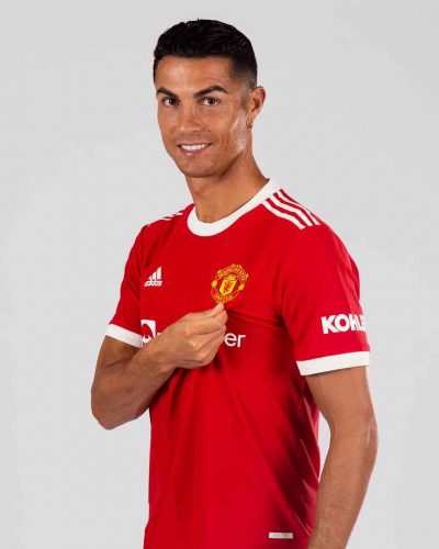 Cristiano Ronaldo of Manchester United poses after signing for the club on August 31, 2021 in Lisbon, Portugal.