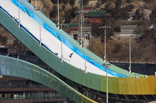 Gu Ailing Eileen on her first run at Women's Freeski Big Air Qualification