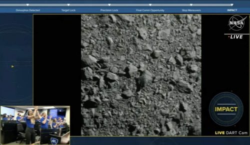 Screenshot showing the last image sent by the DART spacecraft at the moment of impact with the asteroid Dimorphos.