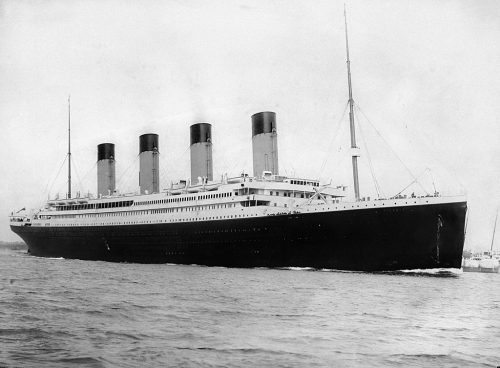 Black and white photo of the RMS Titanic departing Southampton on April 10, 1912.