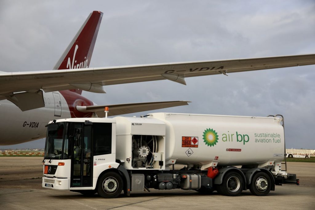 Passenger Jet Crosses Atlantic on Sustainable Fuel