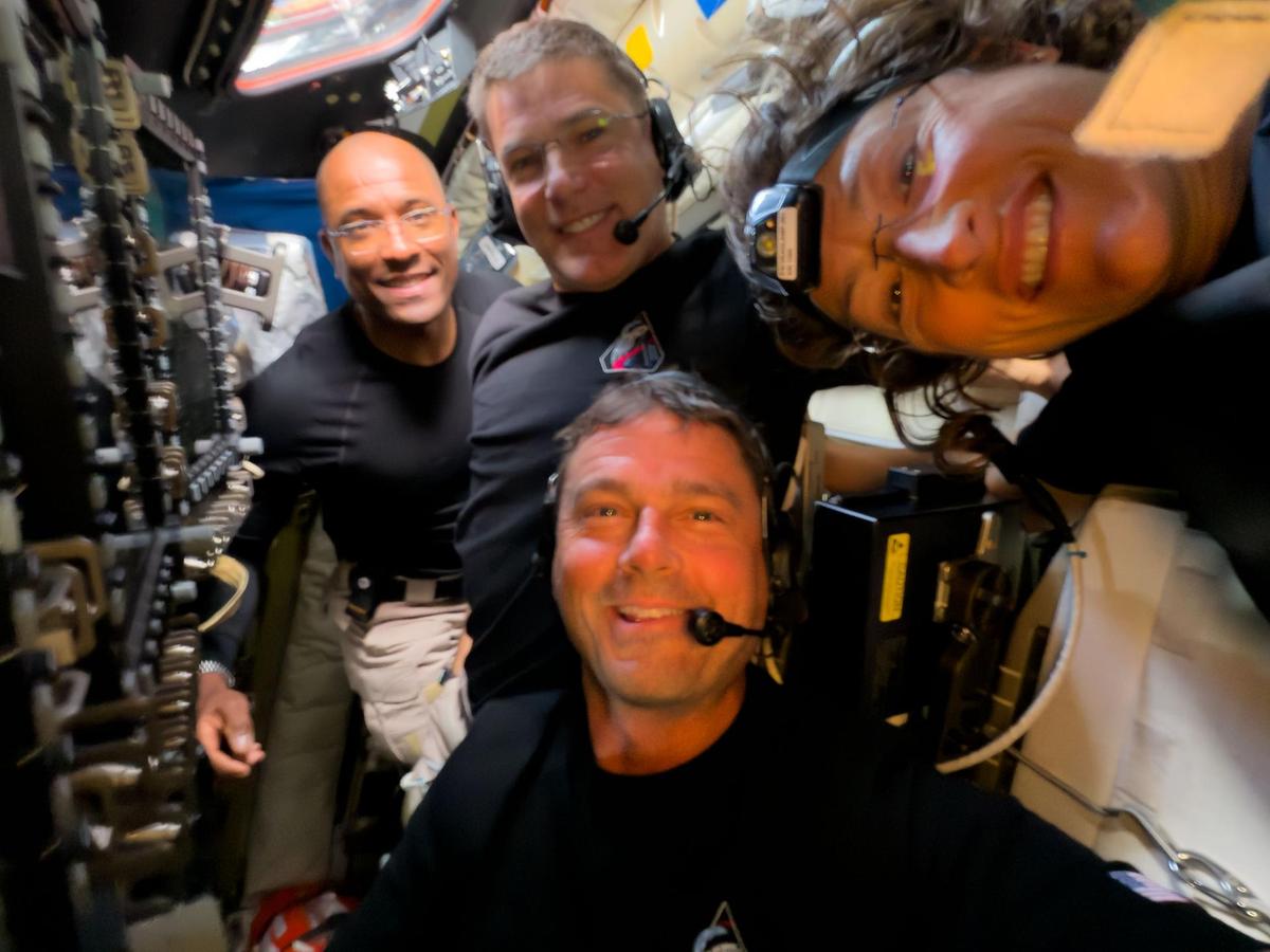 Lunar Selfie art002e009296 (April 6, 2026) – Midway through their lunar observation period, the Artemis II crew members – Reid Wiseman, Victor Glover, Christina Koch, and Jeremy Hansen – pause to turn the camera around for a selfie inside the Orion spacecraft.